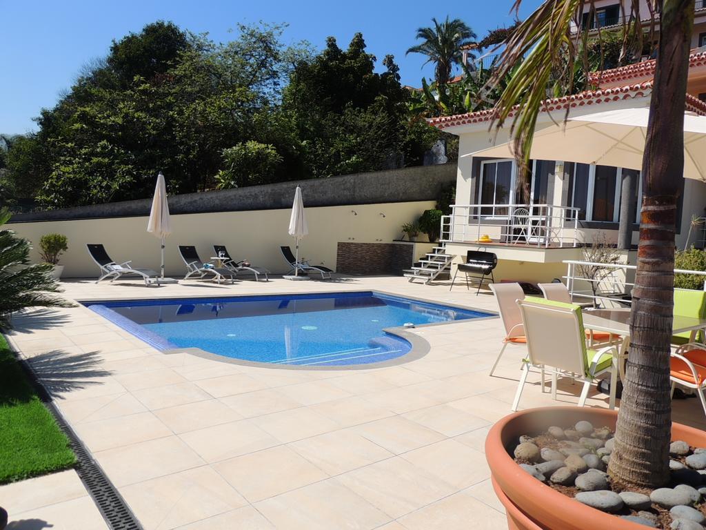 Studio Flat With Pool Funchal  Bilik gambar