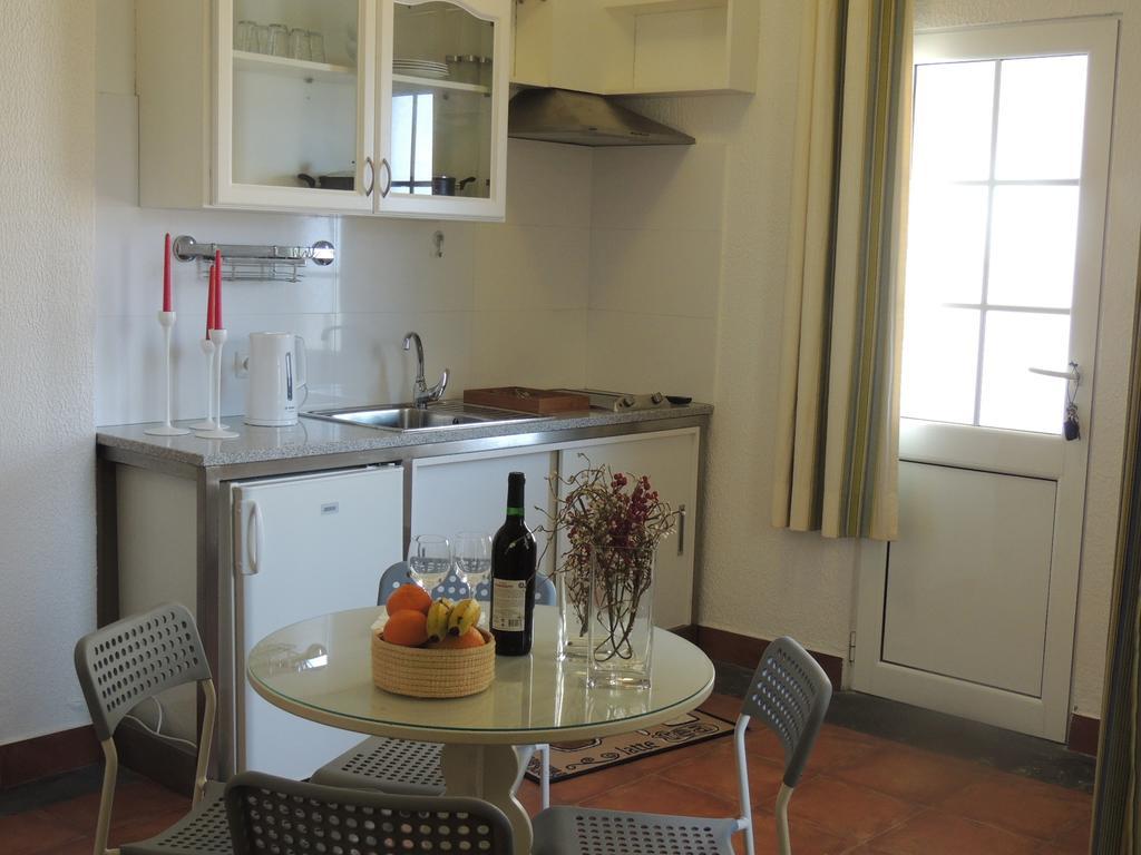 Studio Flat With Pool Funchal  Bilik gambar