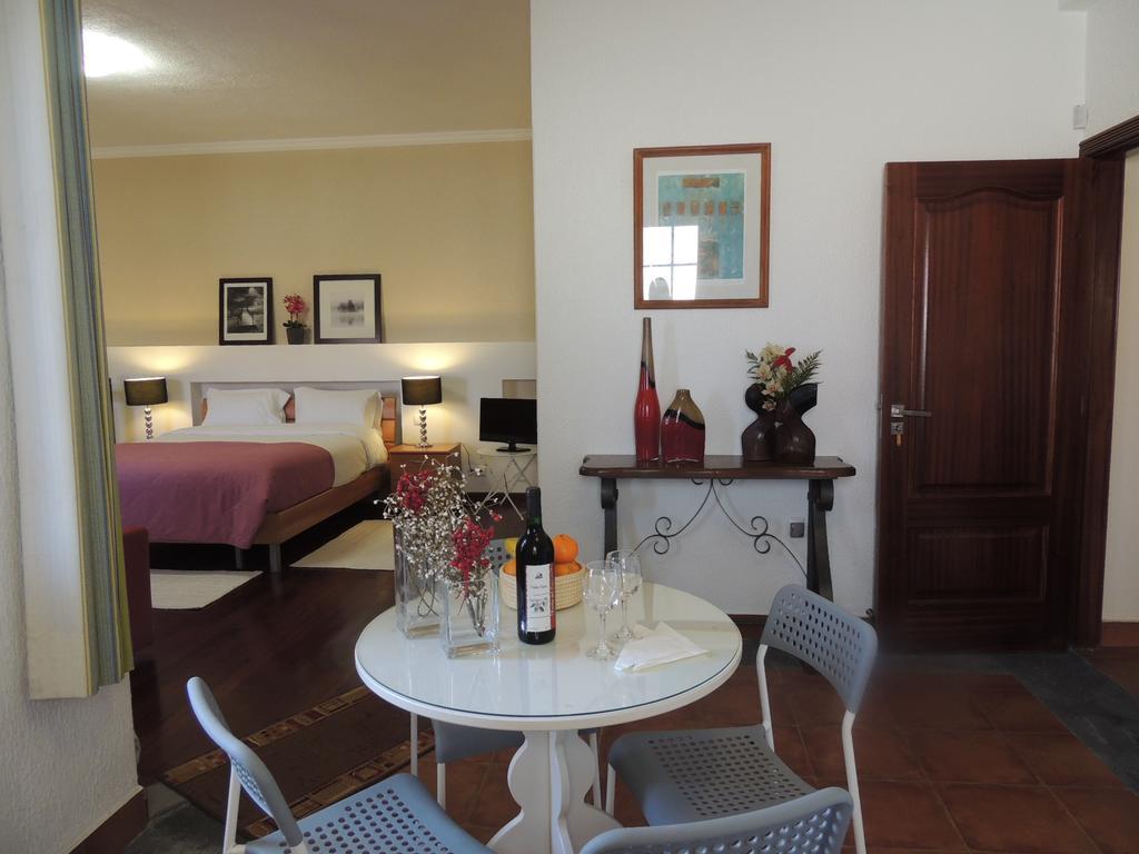 Studio Flat With Pool Funchal  Bilik gambar
